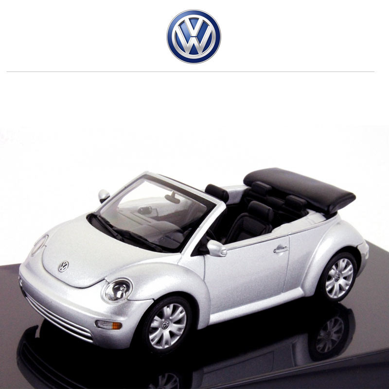 Volkswagen Modellauto New Beetle Cabrio 1:43, silber 